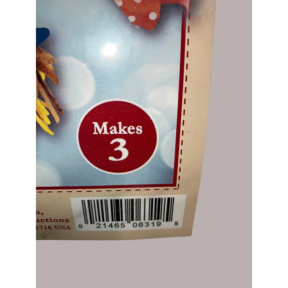 Fall Friends Scarecrow Ornament Craft Kit by Design Works - Picture 9 of 12